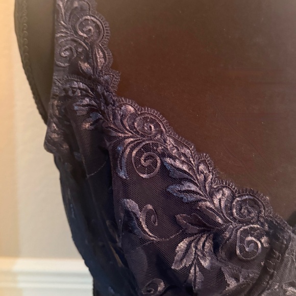 Soma like new sensuous  Lace Bra size 38 C - Picture 3 of 10